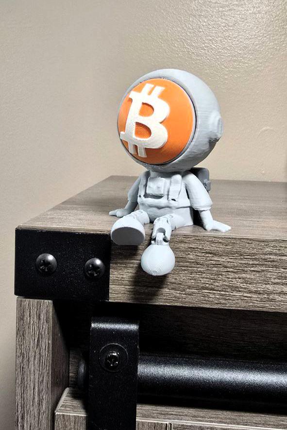 Bitcoin Astronaut | Flexible Legs | Cute!